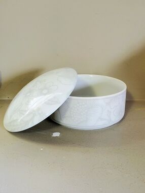 Tiffany & Co. Clinique Grey Flower Trinket Box. Made In Japan